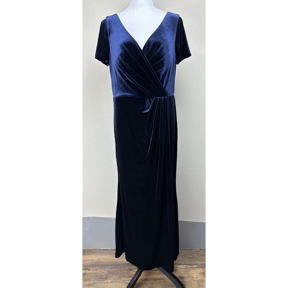 REVELRY Velvet Bridesmaid Dress in Deep Blue Women's Size 16‎ Faux Wrap.